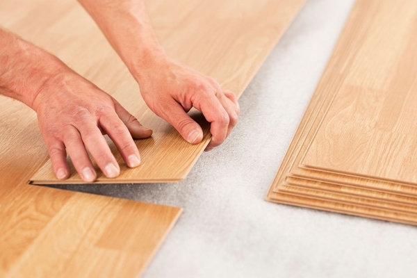 Cách chọn xốp lót cho sàn gỗ công nghiệp