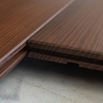 Sàn gỗ biến tính VASACO VTP6003X trong nhà gỗ tần bì