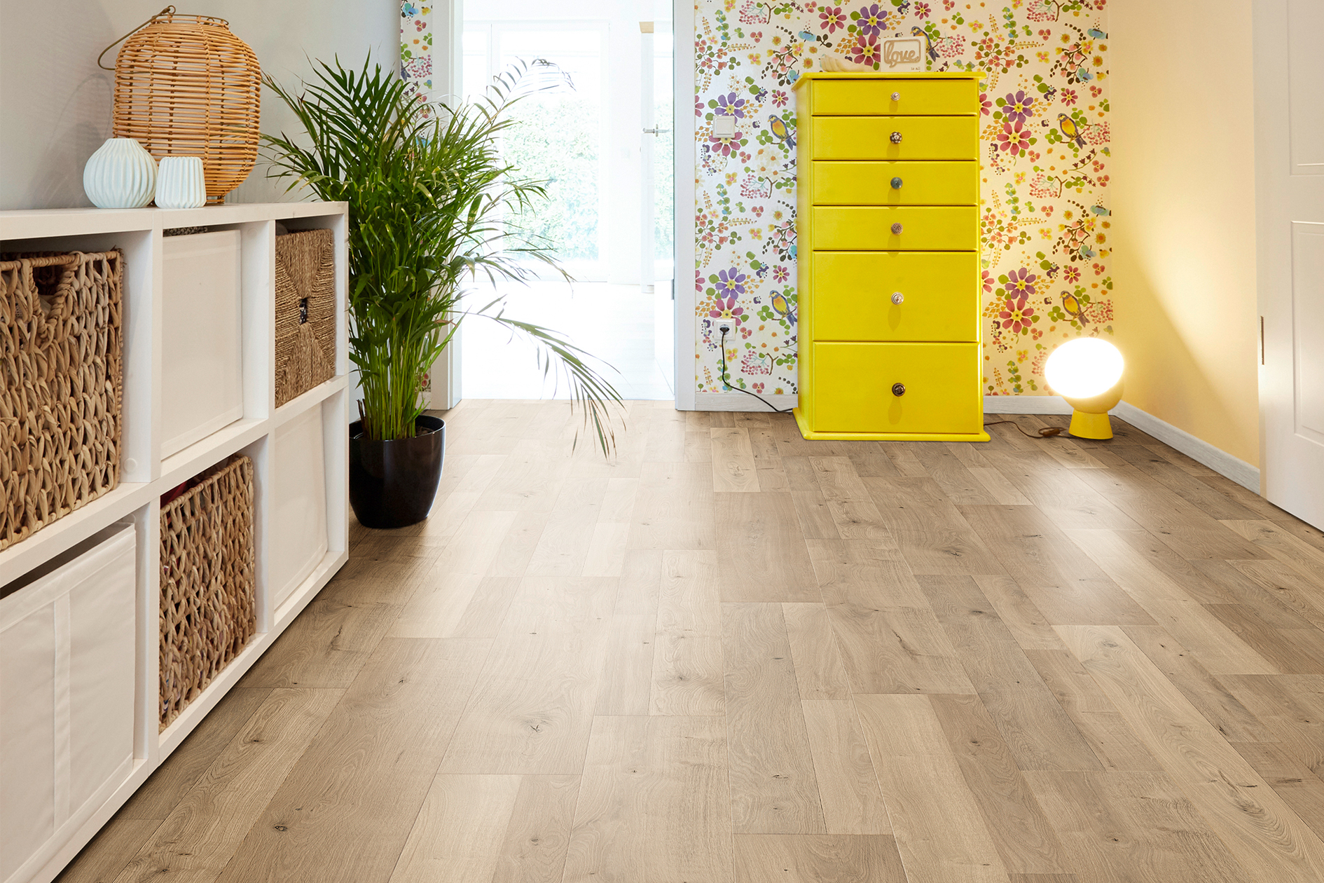 Lầm tưởng về sàn gỗ công nghiệp: Mỏng là dễ cong vênh?