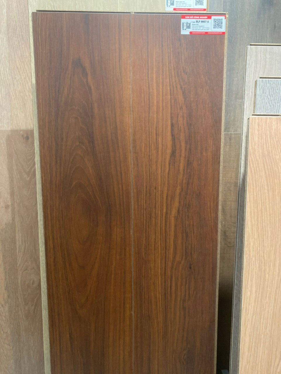 Sàn gỗ công nghiệp BALLAD BLP9007A Brown Ash 2